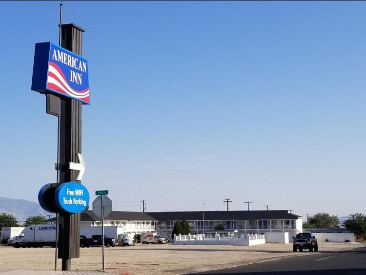 הות'ורן American Inn מראה חיצוני תמונה